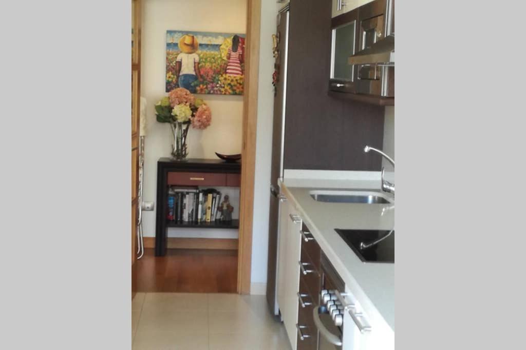 Apartamento Sanxenxo, 30 metros playa, céntrico. Extérieur photo